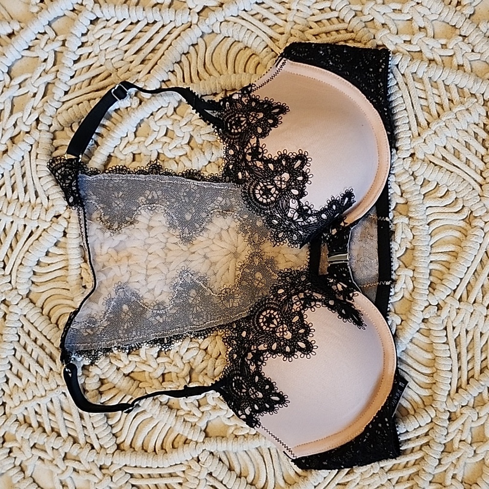 VICTORIA'S SECRET BRA